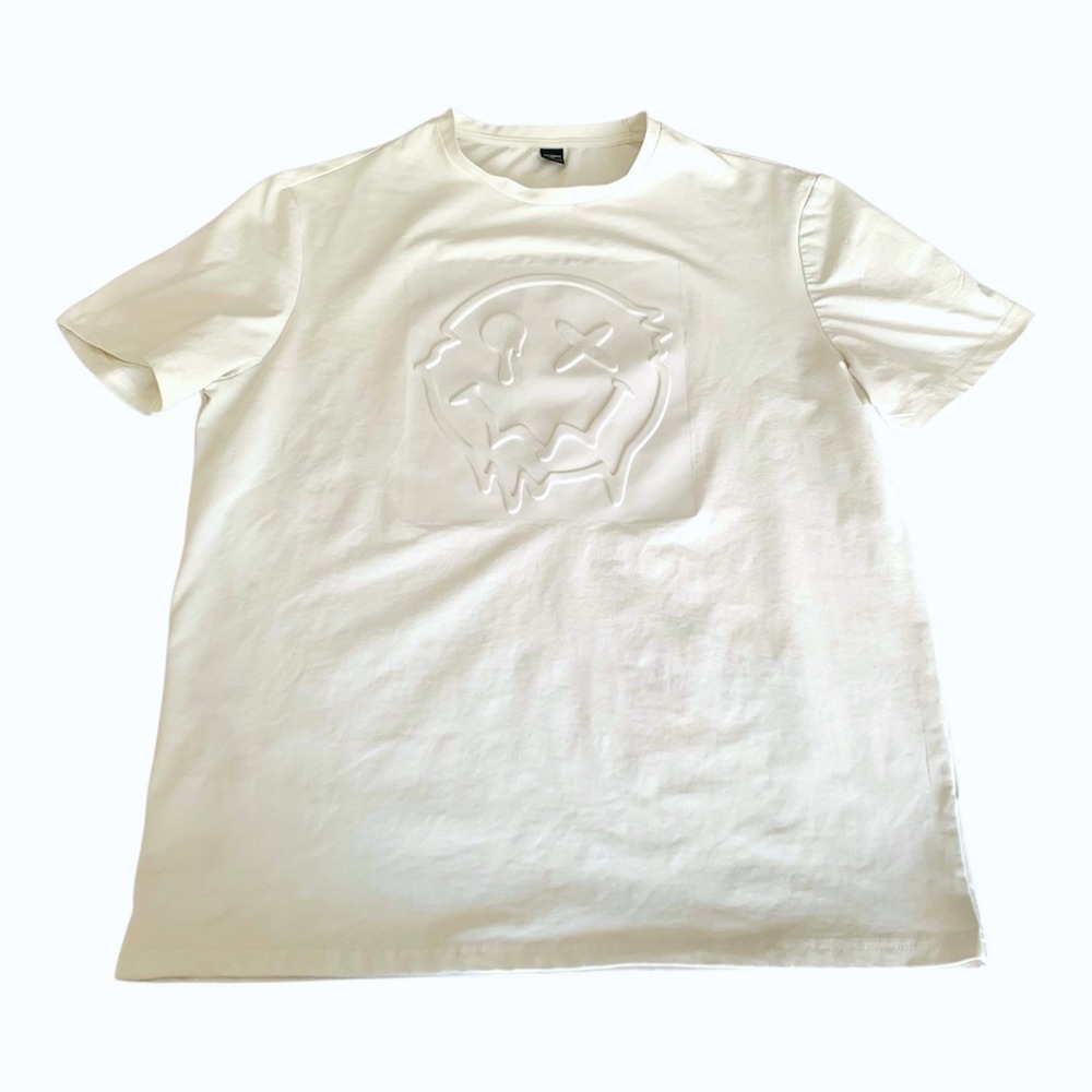 Manfinity T-Shirt Mens XL White 3D Embossed Melting Smiley Face Graphic Tee